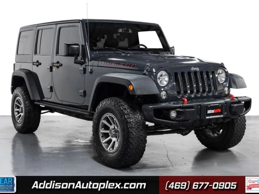 2016 Jeep Wrangler Unlimited Rubicon photo 1