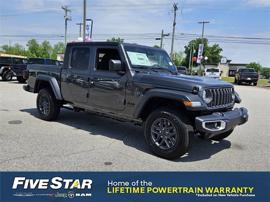 2025 Jeep Gladiator Sport S photo 1