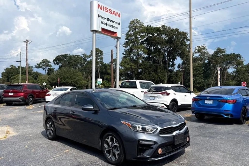 2020 Kia Forte LXS photo 1