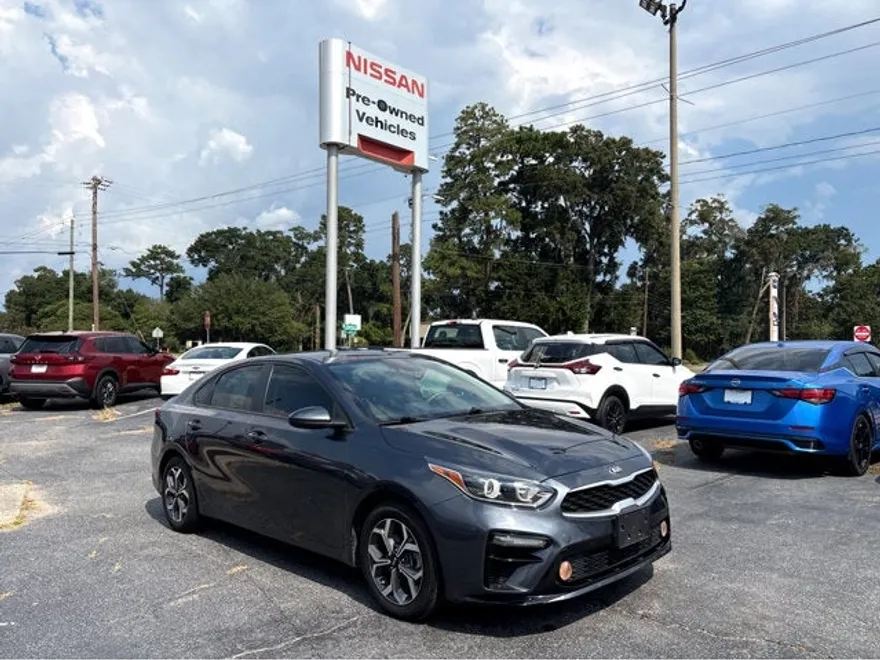 2020 Kia Forte LXS photo 1