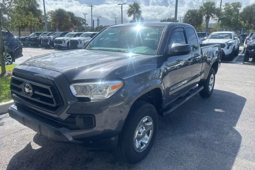 2023 Toyota Tacoma SR photo 1