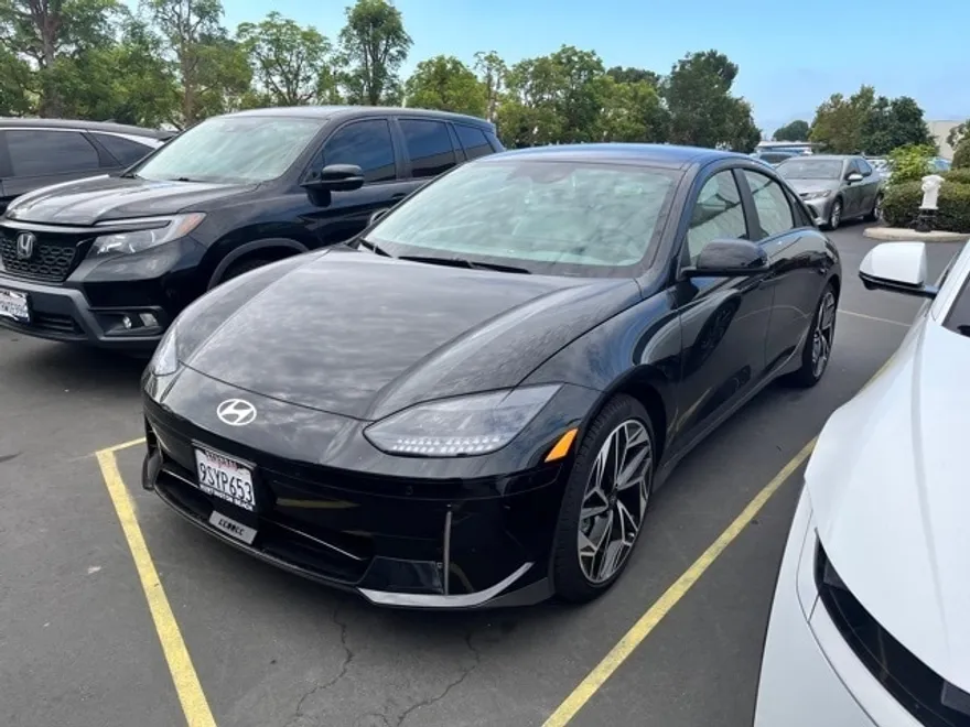 2025 Hyundai Ioniq 6 SEL photo 1