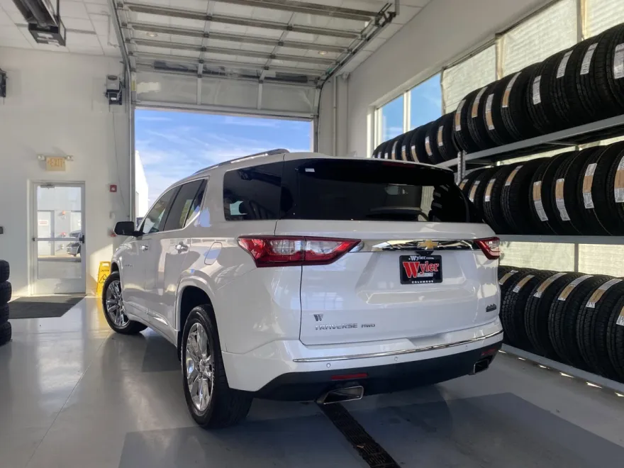 2018 Chevrolet Traverse High Country photo 1