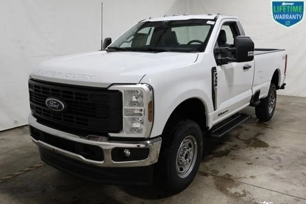 2025 Ford F-350 XL photo 1