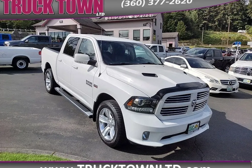 2017 Ram 1500 Sport photo 1