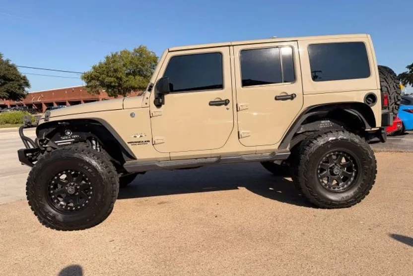 2017 Jeep Wrangler Unlimited Sahara Sport photo 1