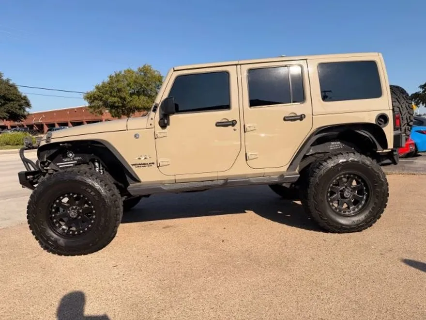 2017 Jeep Wrangler Unlimited Sahara Sport photo 1