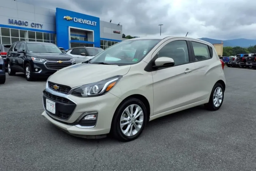 2021 Chevrolet Spark 1LT photo 1