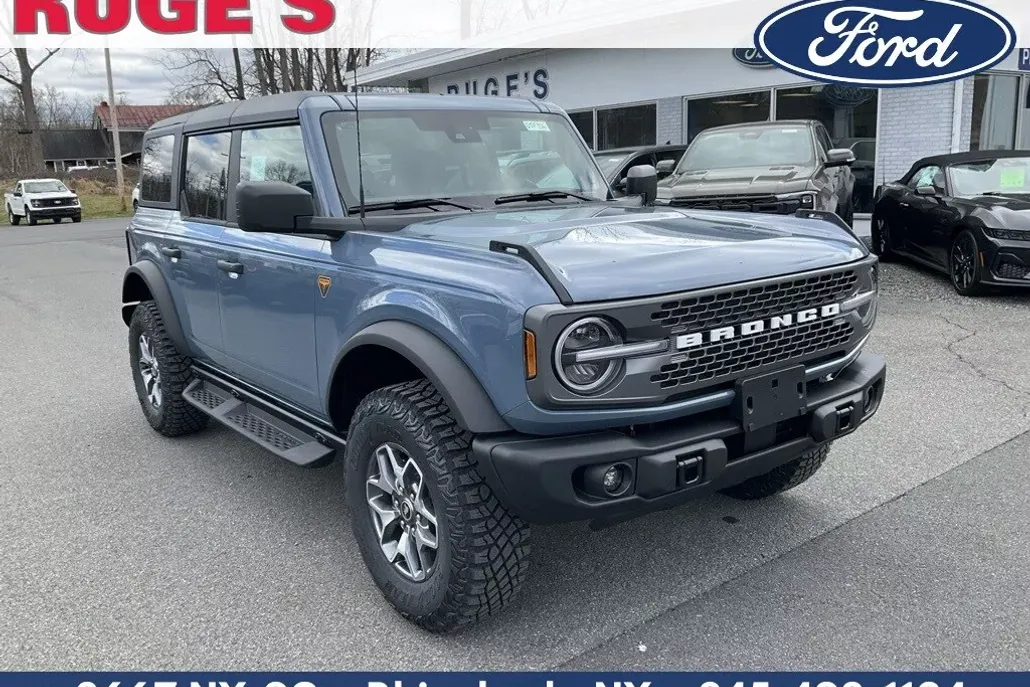 2025 Ford Bronco Badlands photo 1