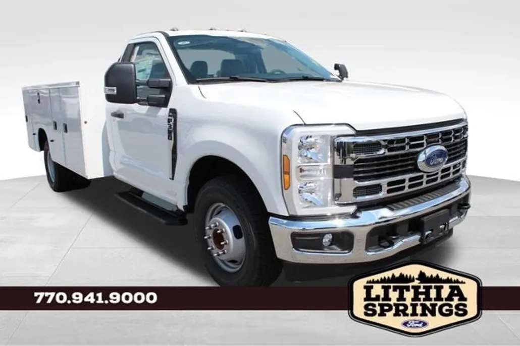 2025 Ford F-350 XL photo 1