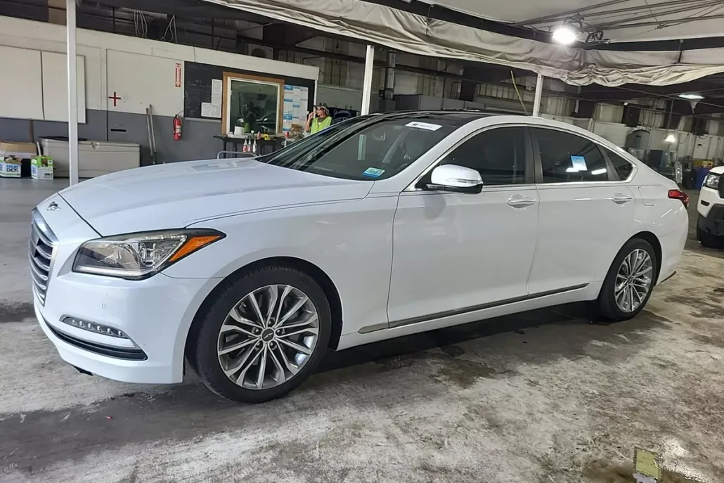 2017 Genesis G80 3.8 photo 1