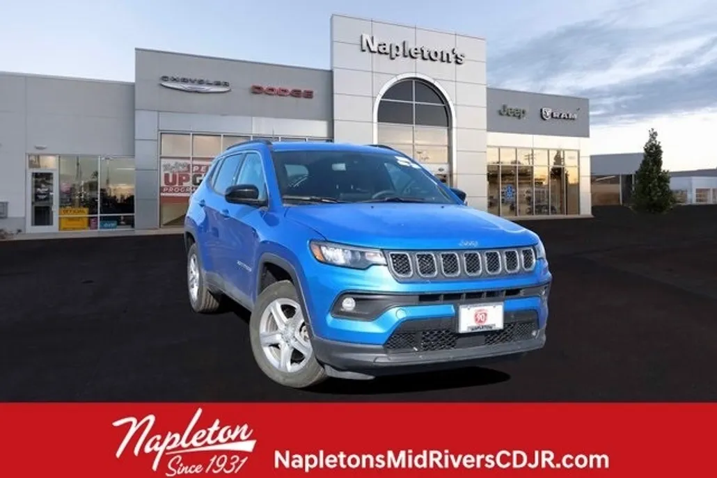 2024 Jeep Compass Latitude photo 1