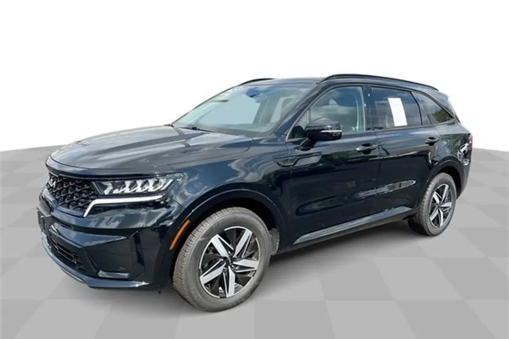 2023 Kia Sorento S photo 1