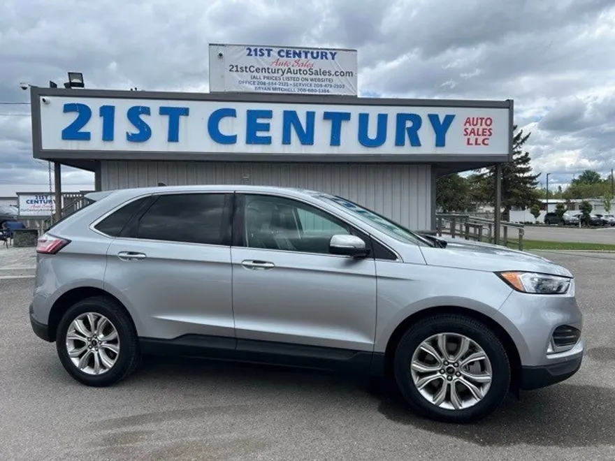 2024 Ford Edge Titanium photo 1