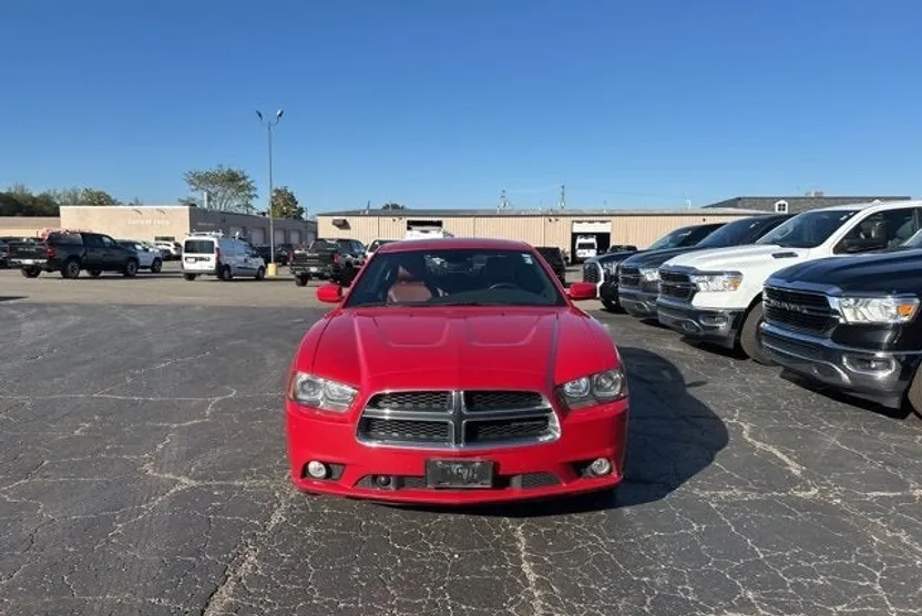 2011 Dodge Charger R/T Max photo 1