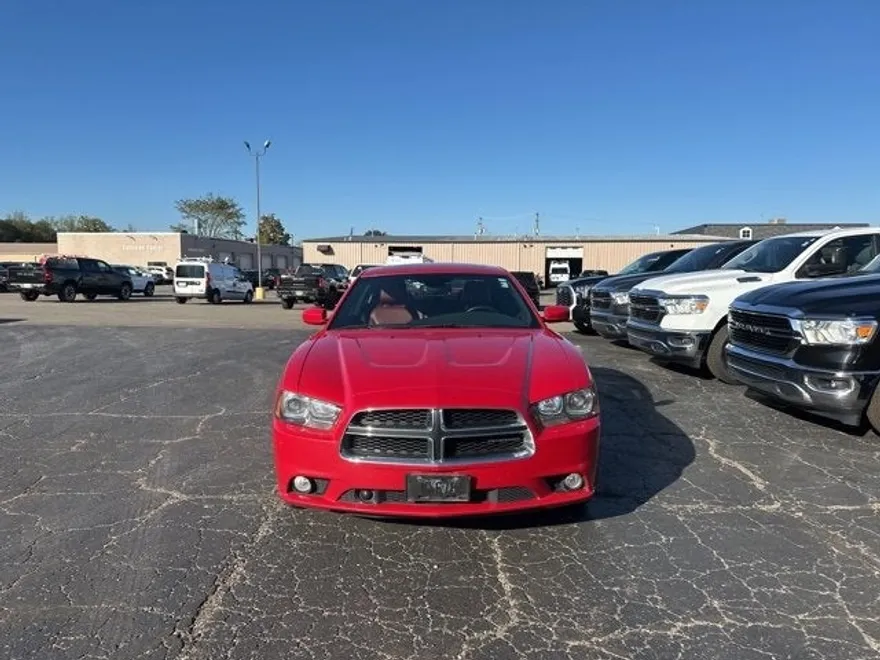 2011 Dodge Charger R/T Max photo 1