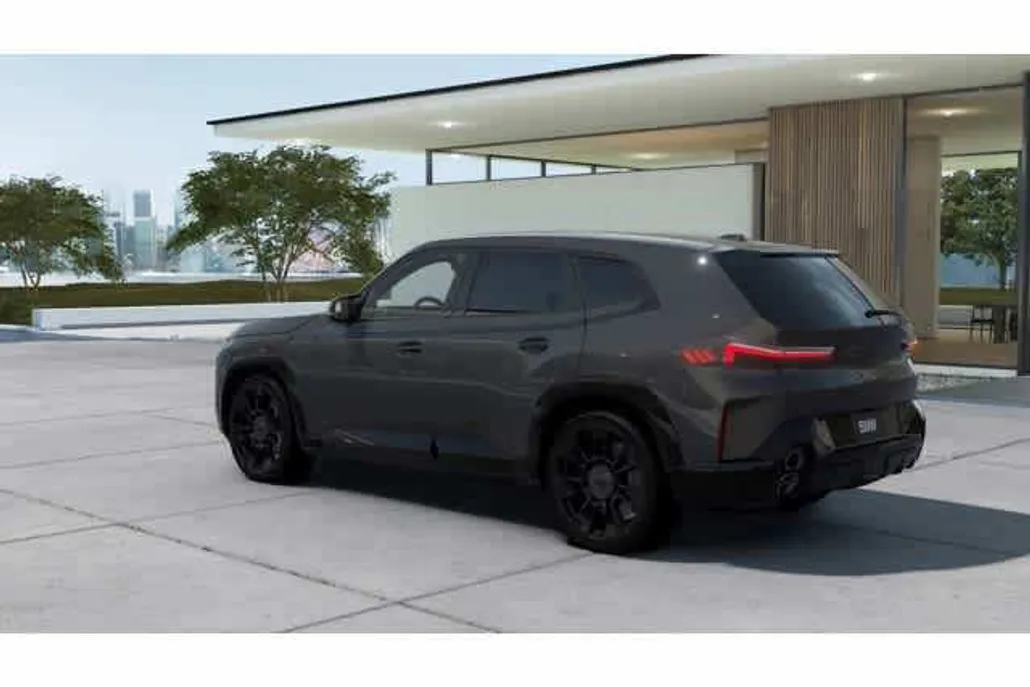 2025 Bmw XM photo 1