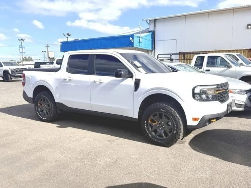 2024 Ford Maverick Lariat Tremor photo 1