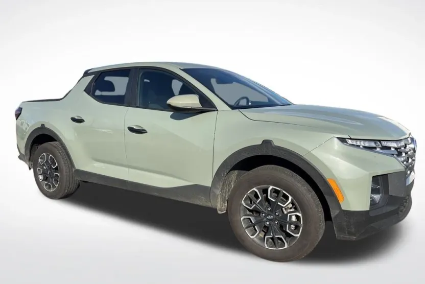 2024 Hyundai Santa Cruz SE photo 1