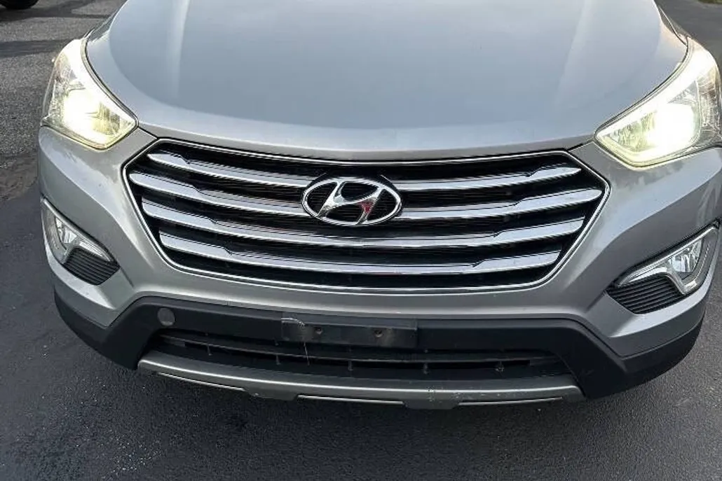 2015 Hyundai Santa Fe Limited photo 1