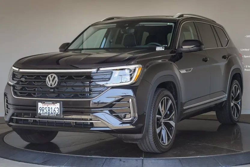 2025 Volkswagen Atlas SEL Premium R-Line photo 1