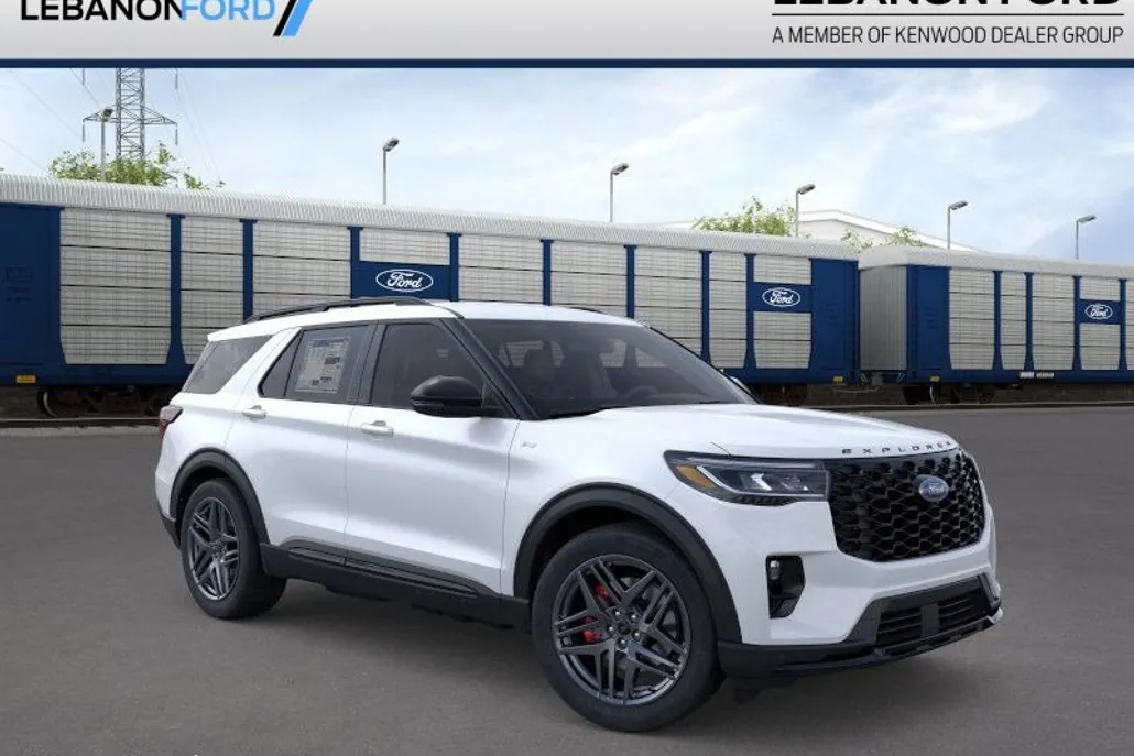 2025 Ford Explorer ST-Line photo 1