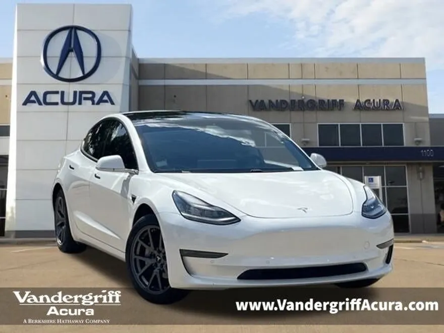 2020 Tesla Model 3 Long Range photo 1