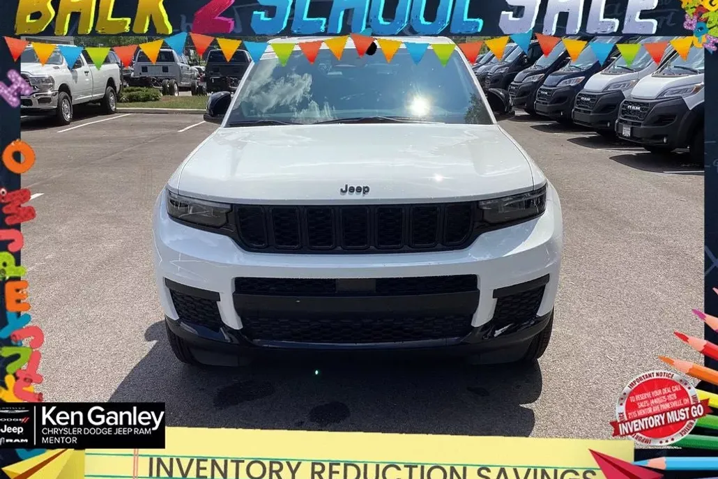 2025 Jeep Grand Cherokee Altitude photo 1