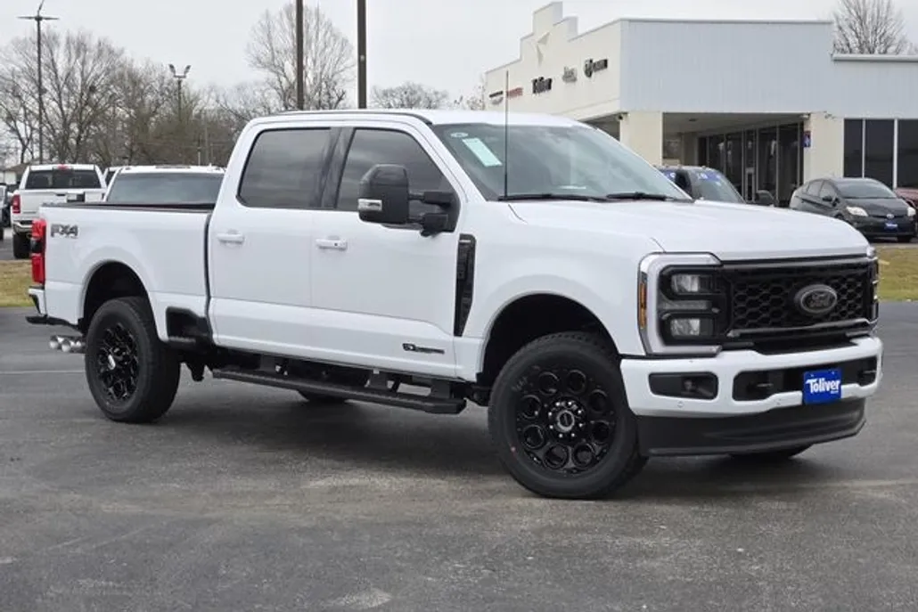 2025 Ford F-250 Lariat photo 1
