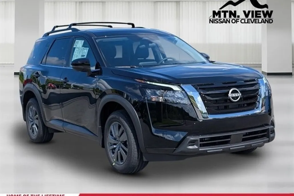 2025 Nissan Pathfinder SV photo 1