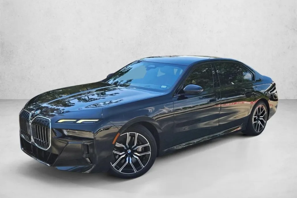 2023 Bmw 740i photo 1