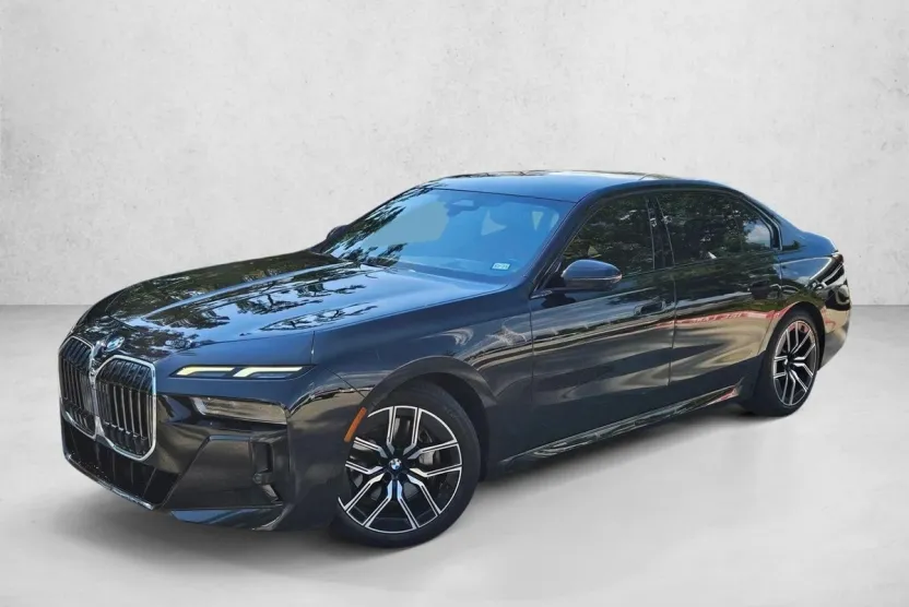 2023 Bmw 740i photo 1