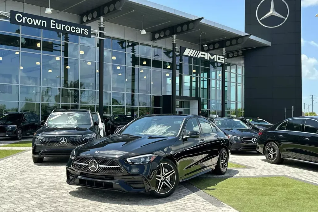 2025 Mercedes Benz C 300 4MATIC Sedan photo 1
