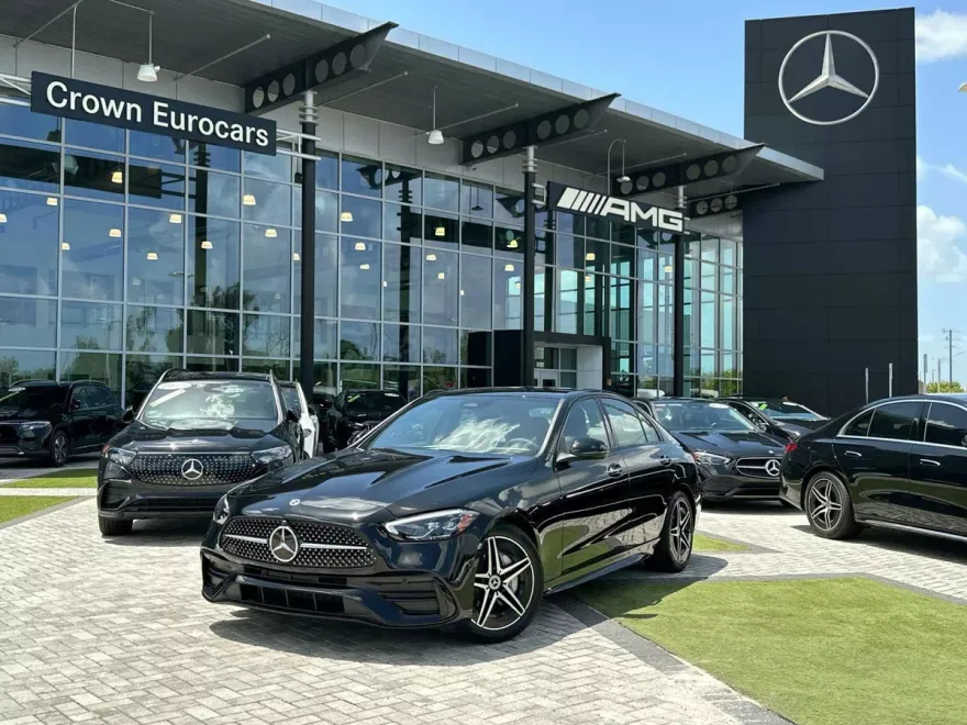 2025 Mercedes Benz C 300 4MATIC Sedan photo 1