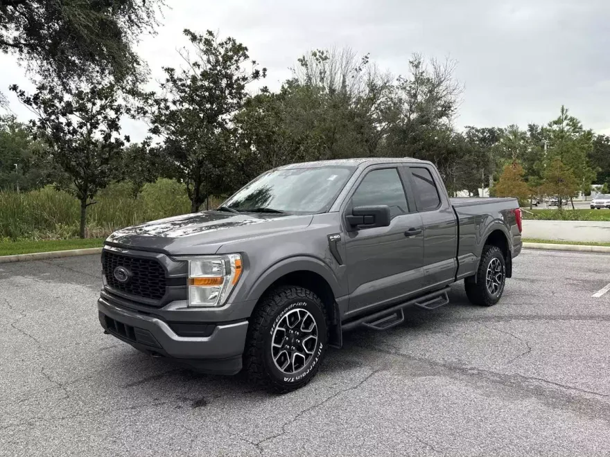 2022 Ford F-150 XL photo 1