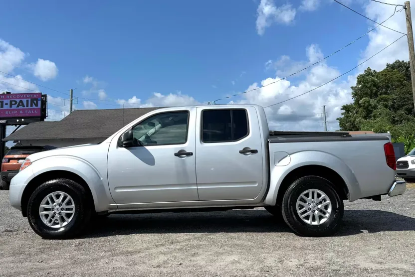 2019 Nissan Frontier SV photo 1