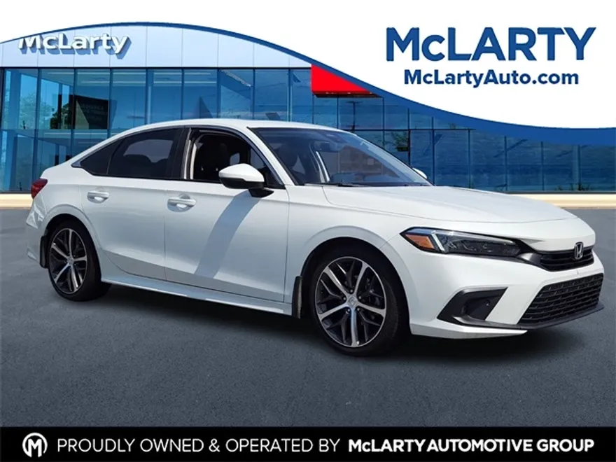 2022 Honda Civic Touring photo 1