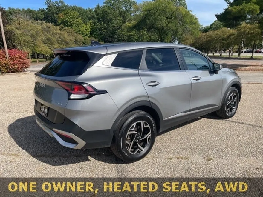 2024 Kia Sportage LX photo 1