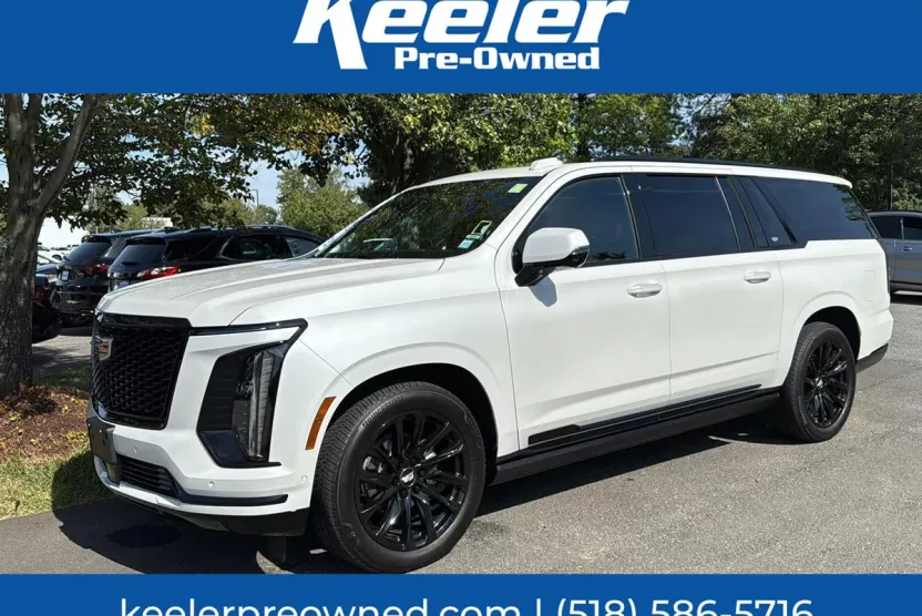 2025 Cadillac Escalade ESV Sport Platinum photo 1