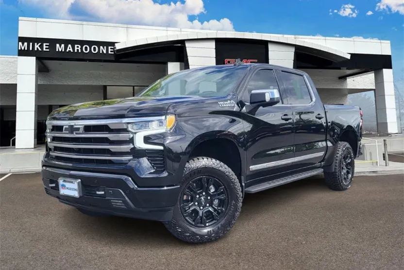 2023 Chevrolet Silverado 1500 High Country photo 1