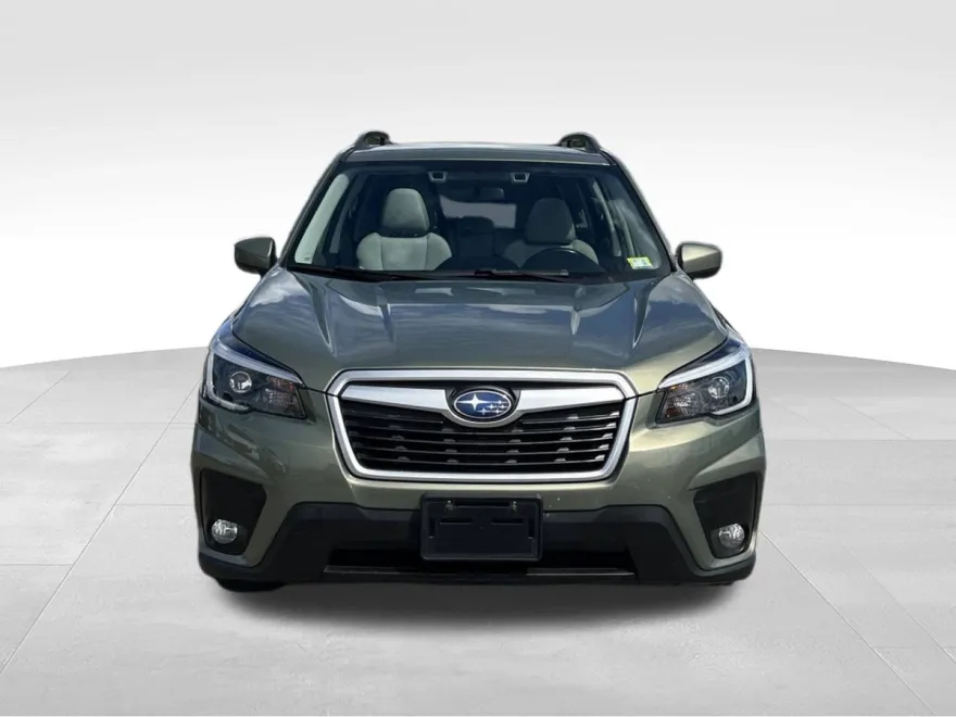 2021 Subaru Forester Premium photo 1
