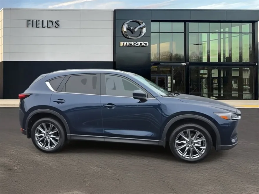 2020 Mazda CX-5 Signature photo 1