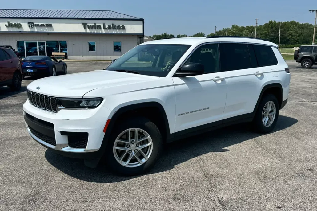 2023 Jeep Grand Cherokee L photo 1