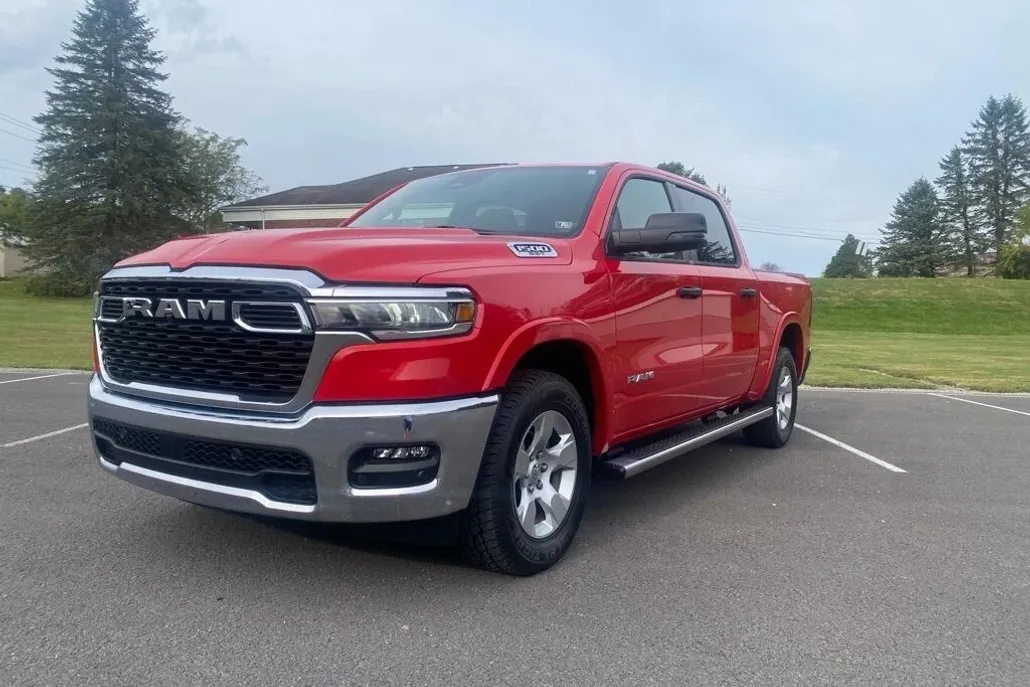 2025 Ram 1500 Big Horn photo 1