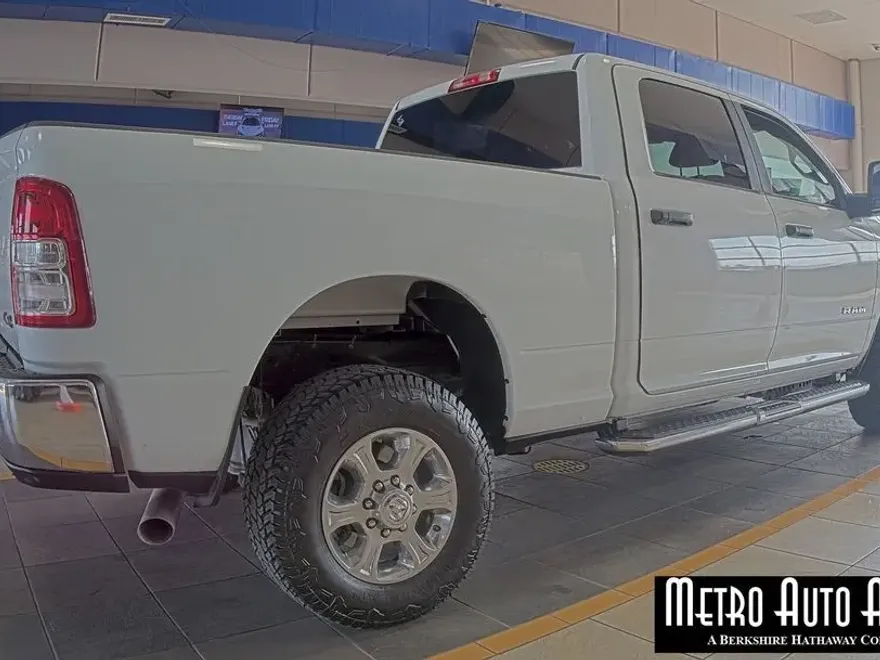 2024 Ram 2500 Big Horn photo 1