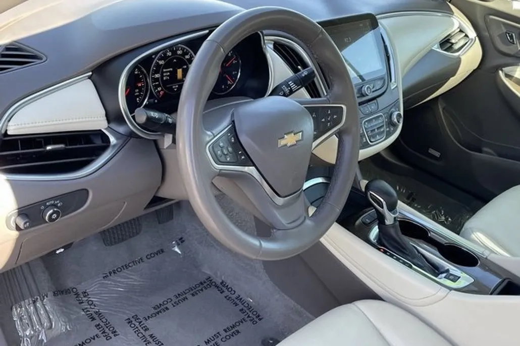 2024 Chevrolet Malibu Premier 2LT photo 1