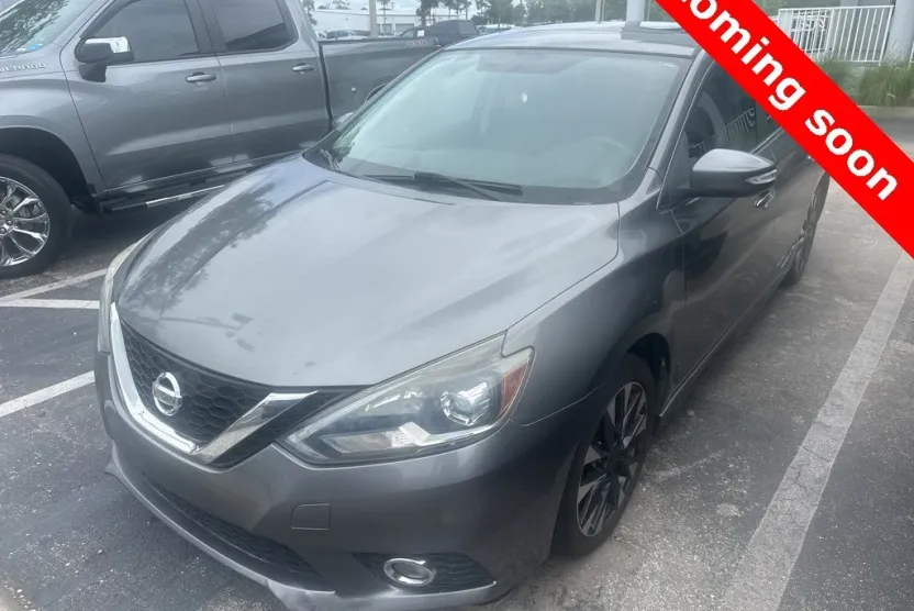 2017 Nissan Sentra SR photo 1