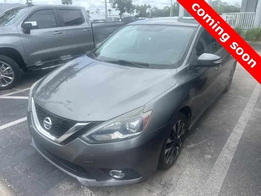 2017 Nissan Sentra SR photo 1