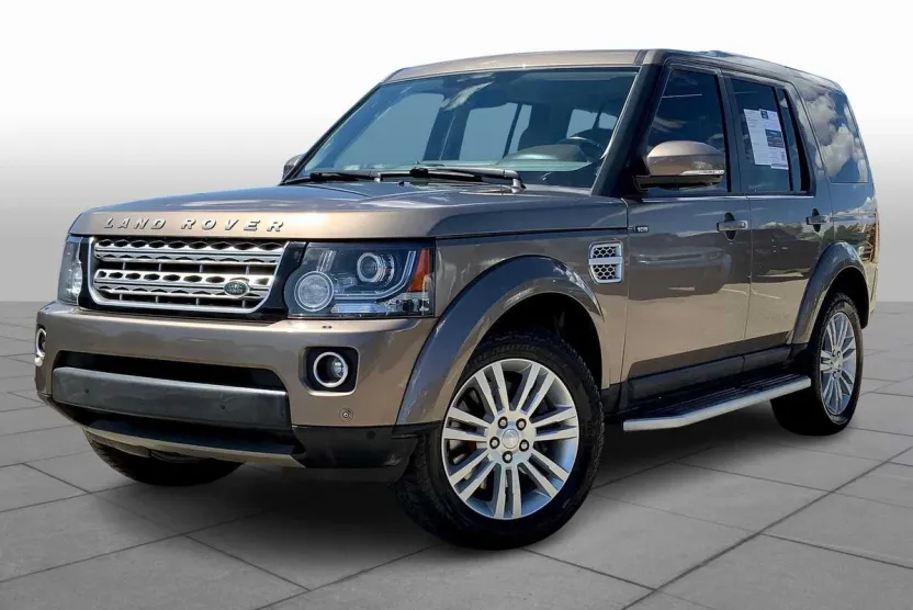 2016 Land Rover LR4 HSE LUX photo 1