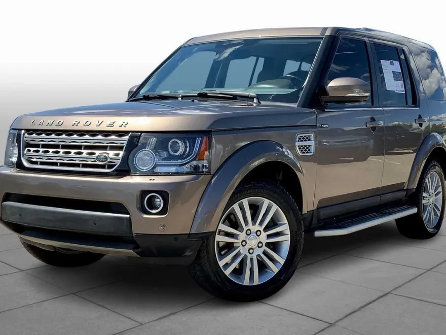 2016 Land Rover LR4 HSE LUX photo 1